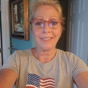 Meet your Posher, Shari